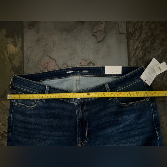 Old Navy - Rockstar Super Skinny mid-rise denim wash jeans (NWT) - Picture 8 of 8